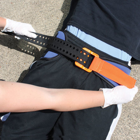 TCCC SAM Pelvic Sling II 骨盤骨折・骨盤固定具-CAT SAM® Pelvic Sling II | DiaMedical